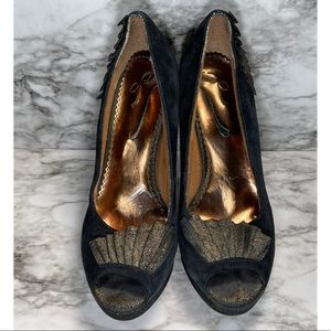 Poetic Licence Egyptian Princess Peep Toe Heels in Black & Gold, Womens Size 7.5